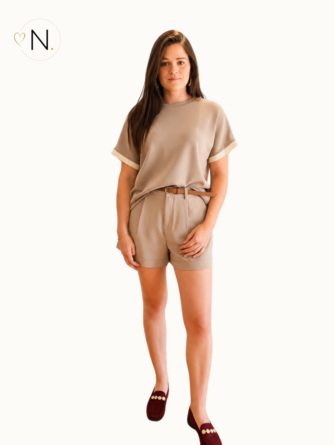Beige short met riem