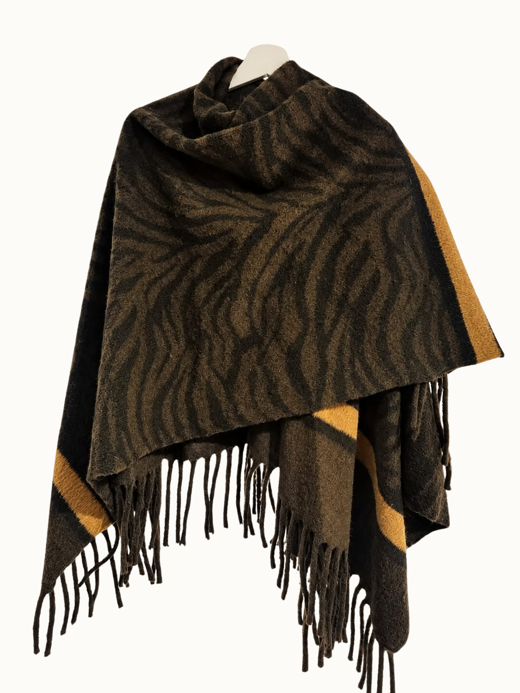 Plus fit - Luxe Poncho – Black & Camel