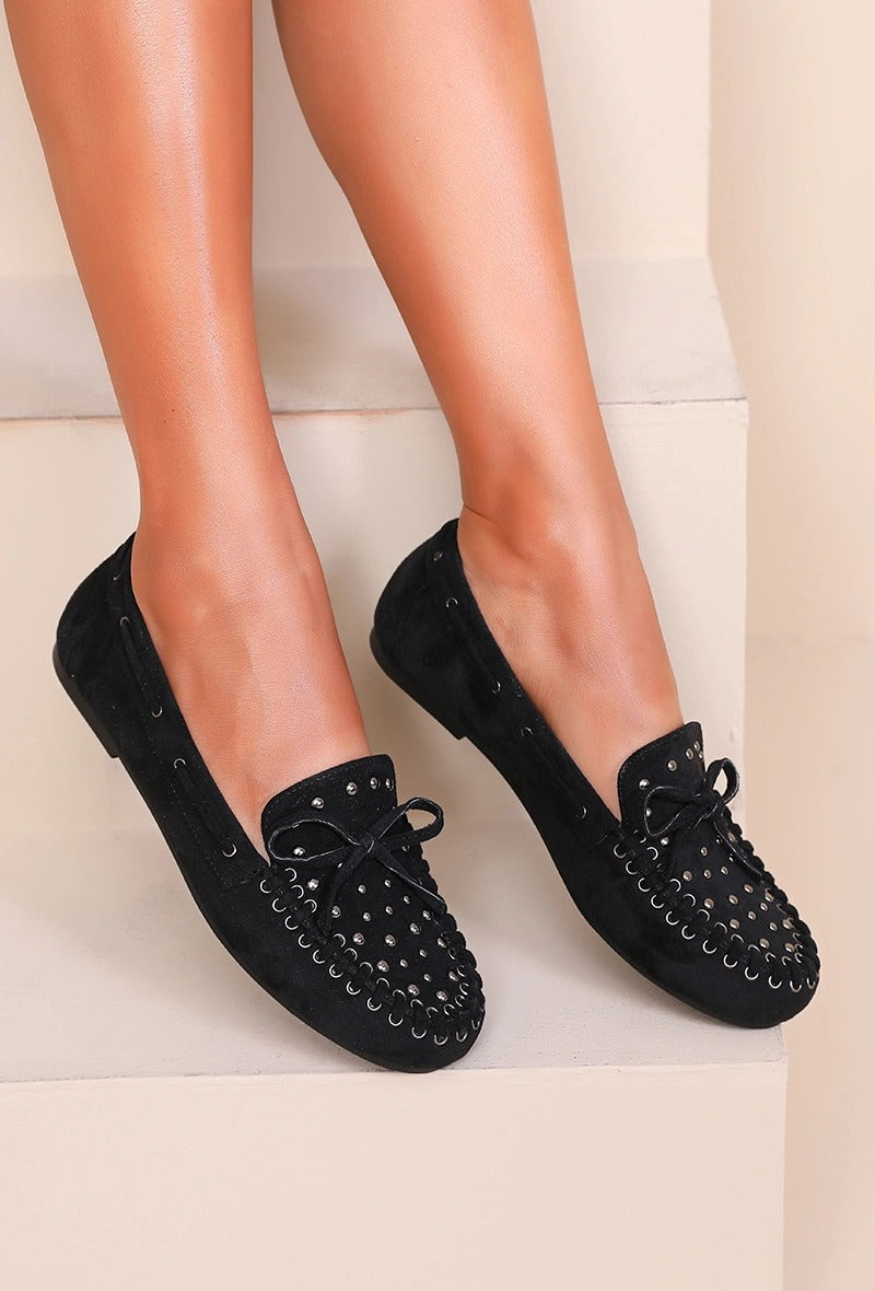 Loafers met studs en strik